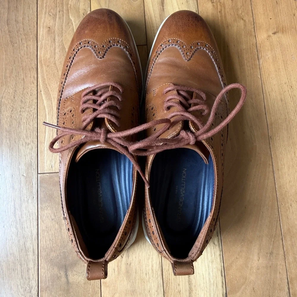 Cole Haan GrandEvolution Oxford Men 10 Brown Leather Wingtip Brogue C26930